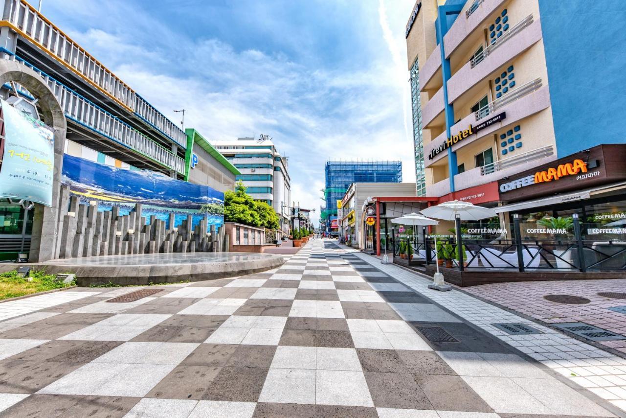 Trevi Hotel Jeju Exterior foto